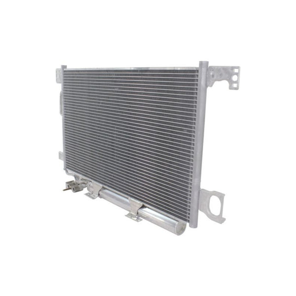 06-07 Md C-class Condensador