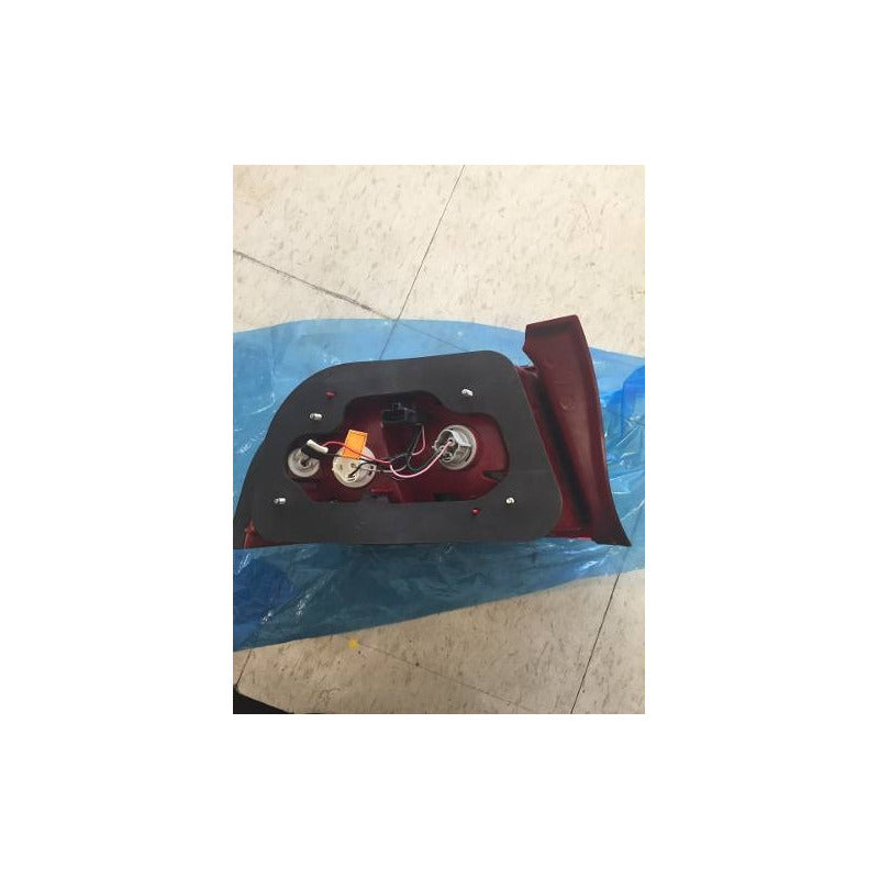 Calavera Derecha Kia Optima 00 01 02 03 04 05