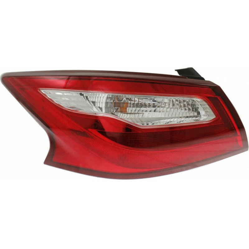 Nissan Altima 2017-2018 Calavera Izquierda