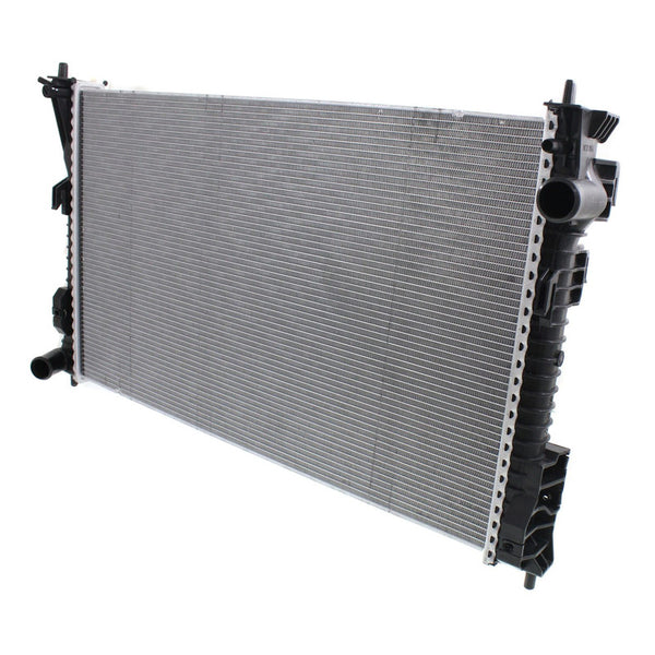 Taurus 13-19 Radiador 3.5l/3.7l (w/ Engine Oil Cooler,