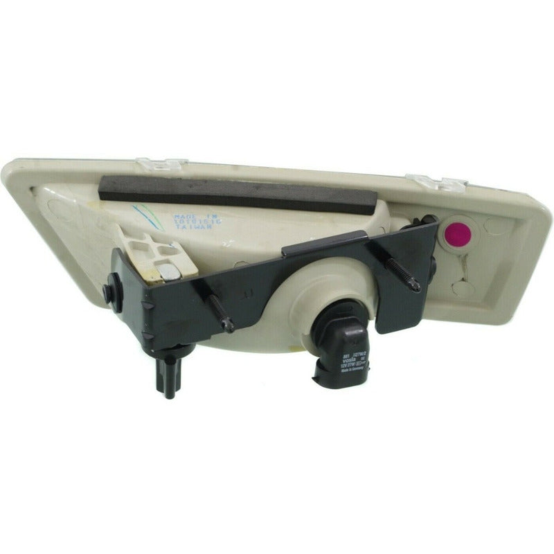 Faro De Niebla Saturn Ion 03-05