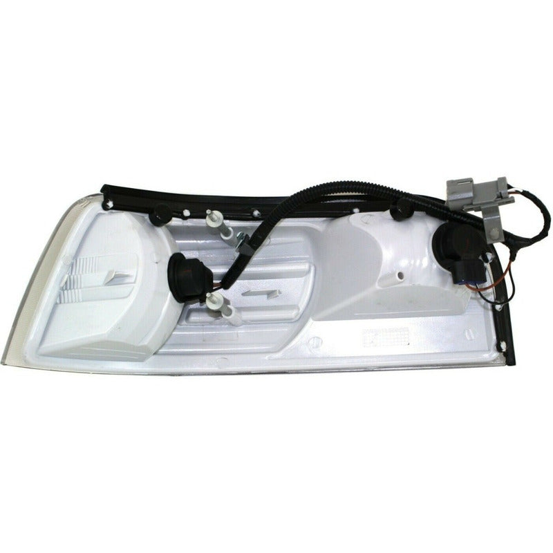 Cuarto Mercury Grand Marquis 06-09